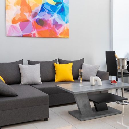 H4 Art Sparta Apartment エクステリア 写真
