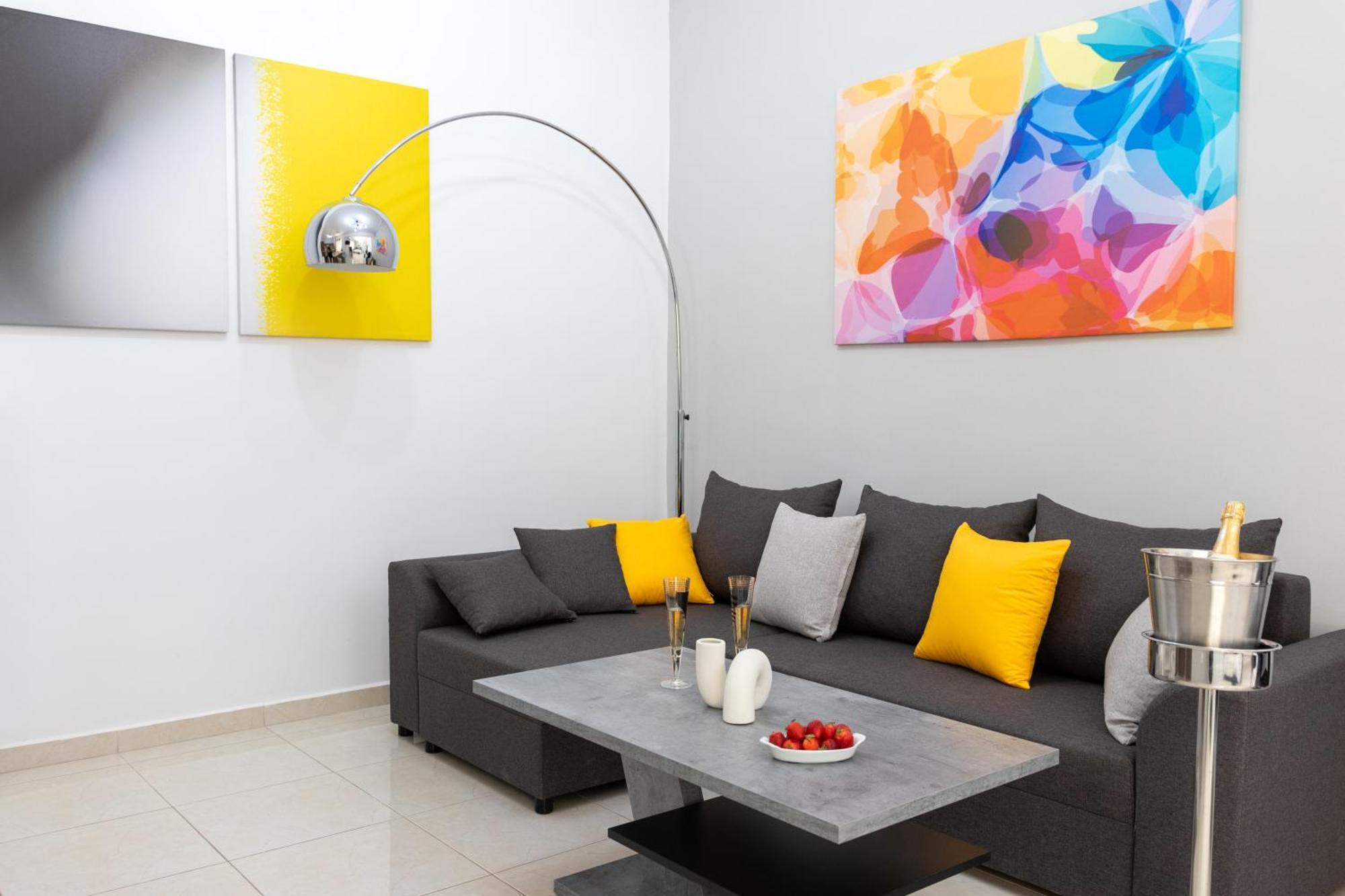 H4 Art Sparta Apartment エクステリア 写真